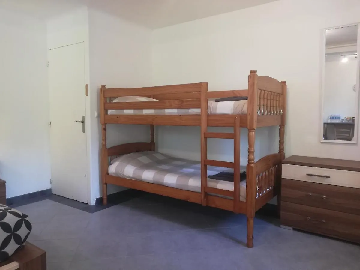 Chambre D'Hotes De La Roche Tremblante Huelgoat 0*,  France